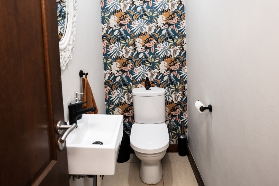 5 Bedroom Property for Sale in Xanadu Eco Park North West